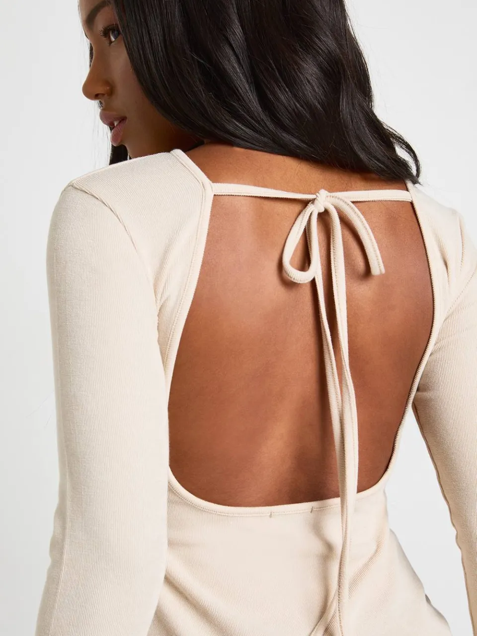 boohoo Dames Geribbelde Lange Mouwen Shift Jurk beige, foto 4