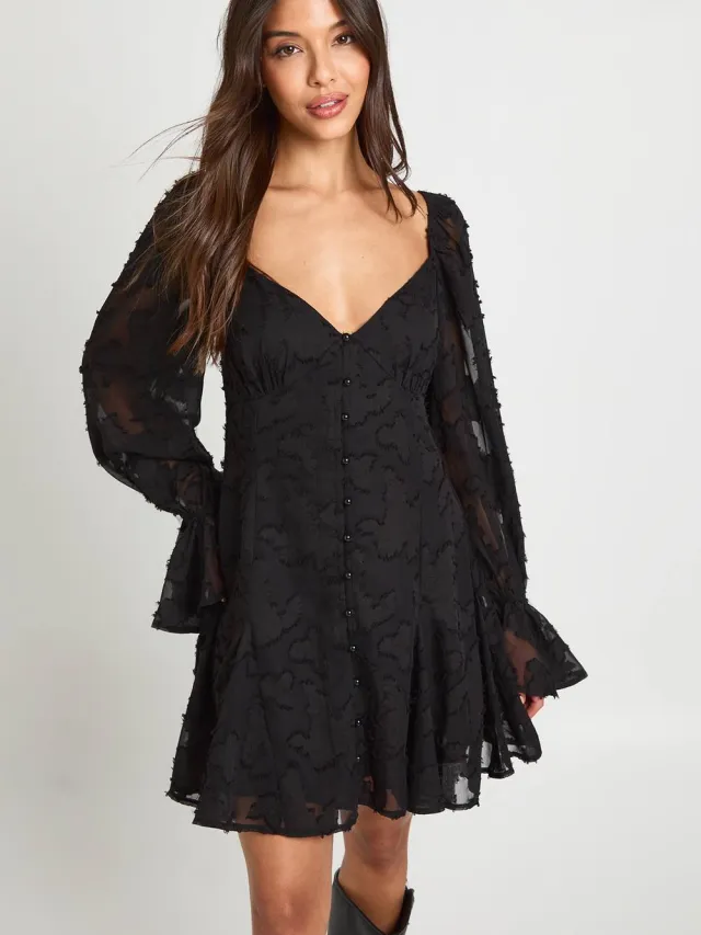 boohoo Dames Burnout Bloemen Godet Zoom Mini Jurk Zwart