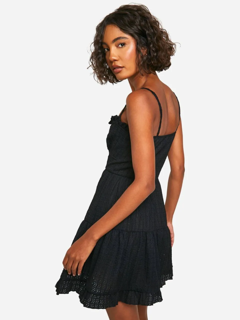 boohoo Dames Tall Textured Frill Smock Dress zwart, foto 3