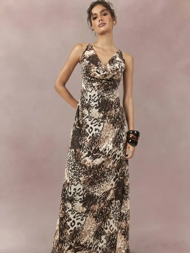 boohoo Dames Maxi Slip Jurk Van Chiffon Met Tonaal Dierenprint En Waterval Hals Voor En Achter Luipaardprint