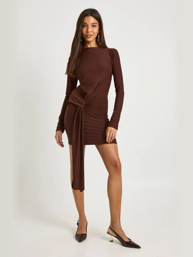 boohoo Dames Twist-front mini-jurk Chocoladebruin