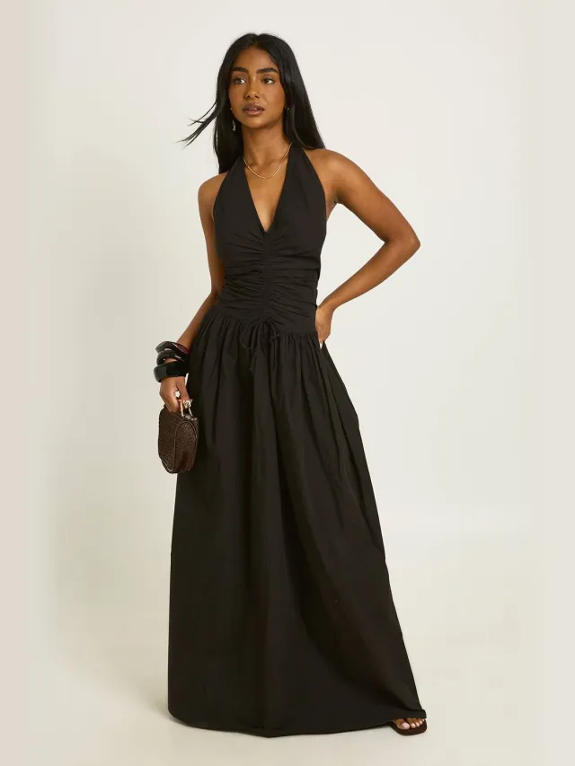 boohoo Dames Katoenen Poplin Halter Jurk Met Gerimpelde Voorkant En Midaxi Skater Rok Zwart