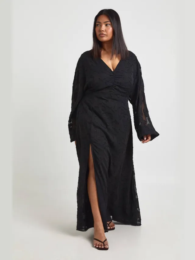 boohoo Dames Plus Midi-jurk Met Bloemen Burnout-patroon En Volumemouwen Zwart