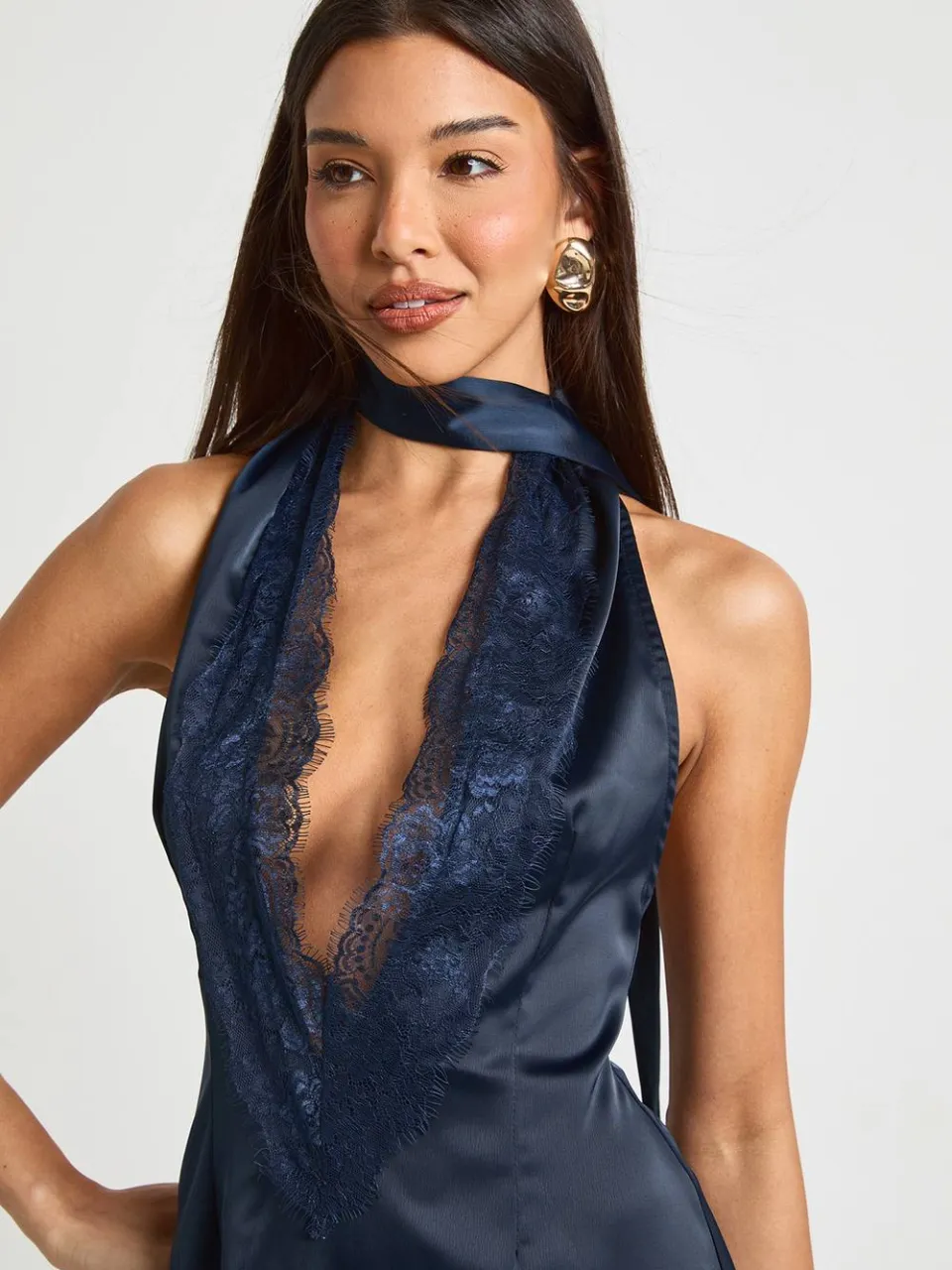 boohoo Dames Satijn & Kant Sjaal Detail Mini Jurk midnight blue, foto 4