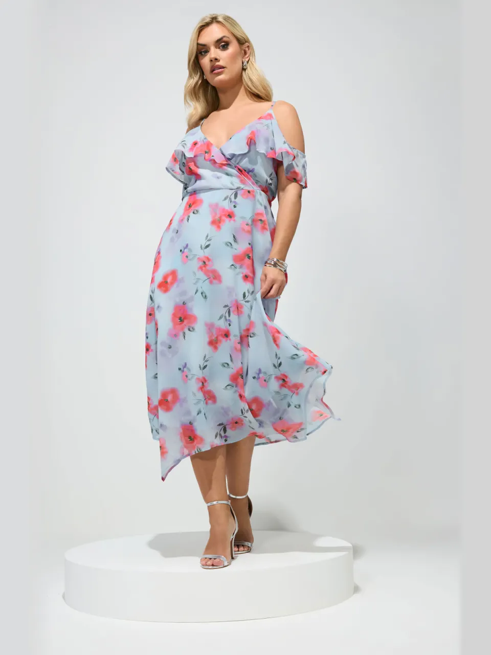 Yours London Blauwe Wikkeljurk Met Bloemenprint Blue