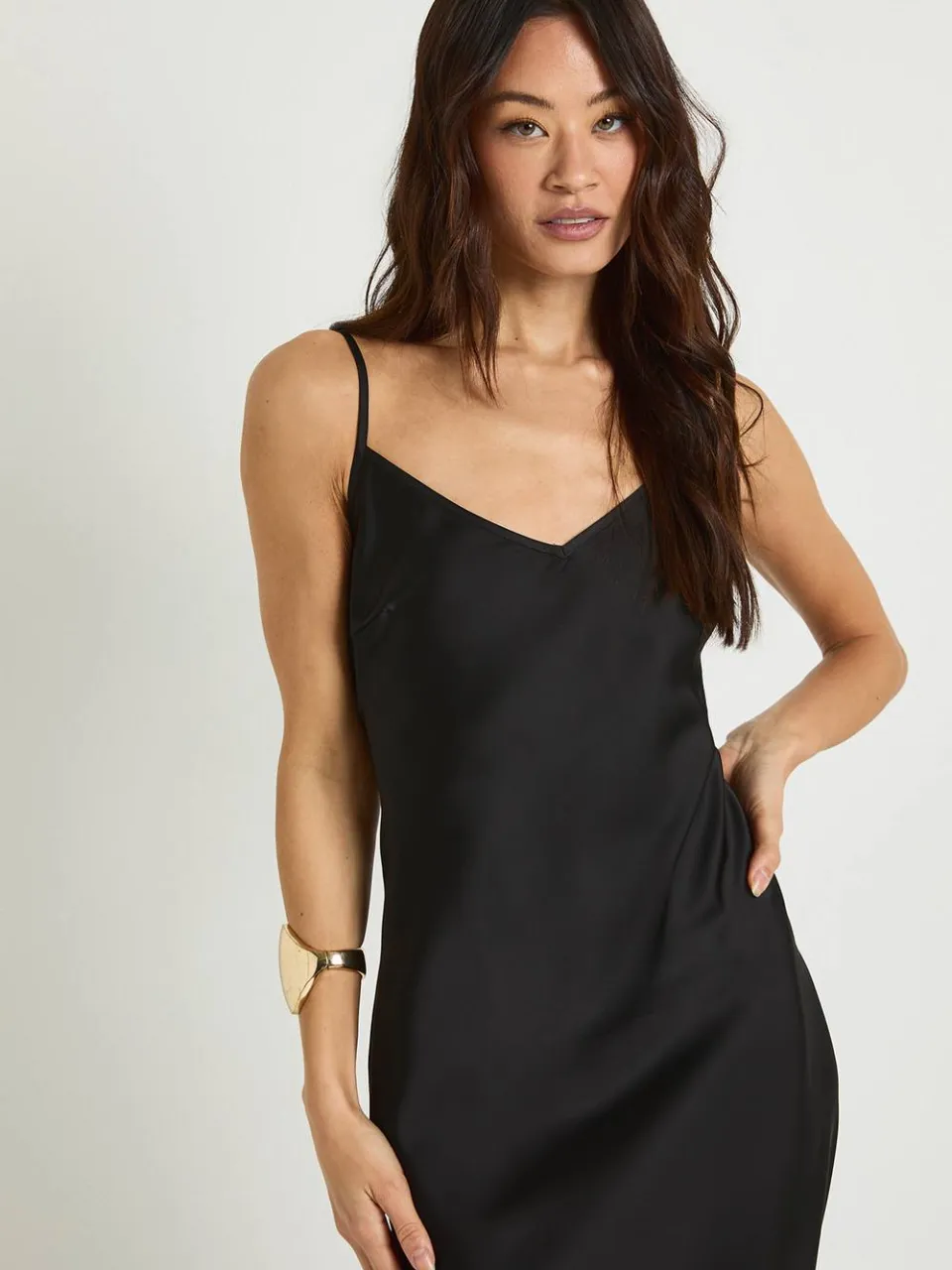 boohoo Dames Lange satijnen slip column maxi-jurk zwart, foto 4