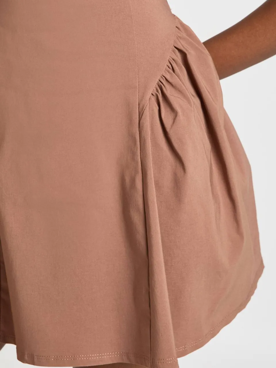 boohoo Dames Halterneck Wijde Rok Mini Jurk chocoladebruin, foto 4