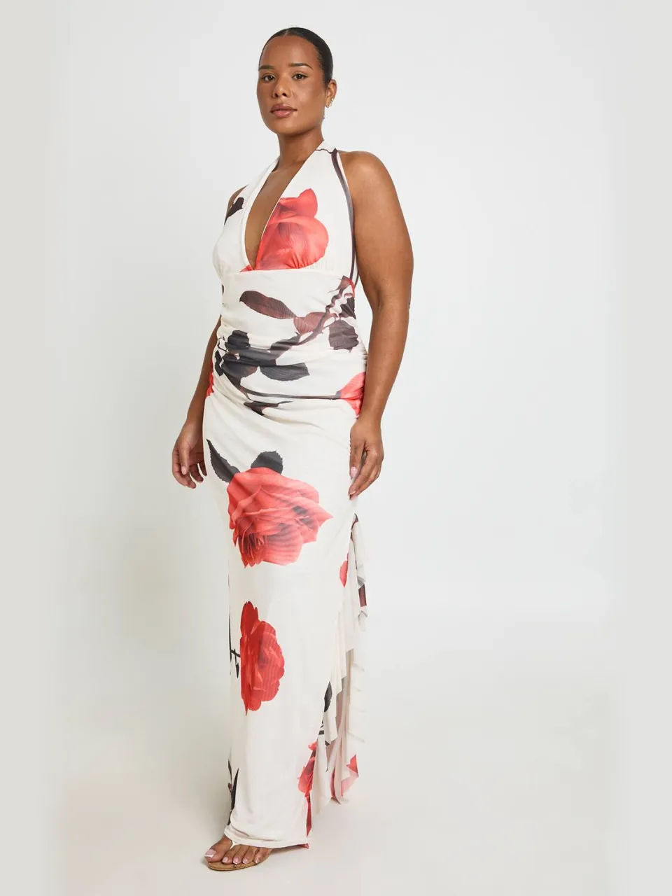 boohoo Dames Plus-jurk met roze print, mesh en geraffineerde ruches, foto 2