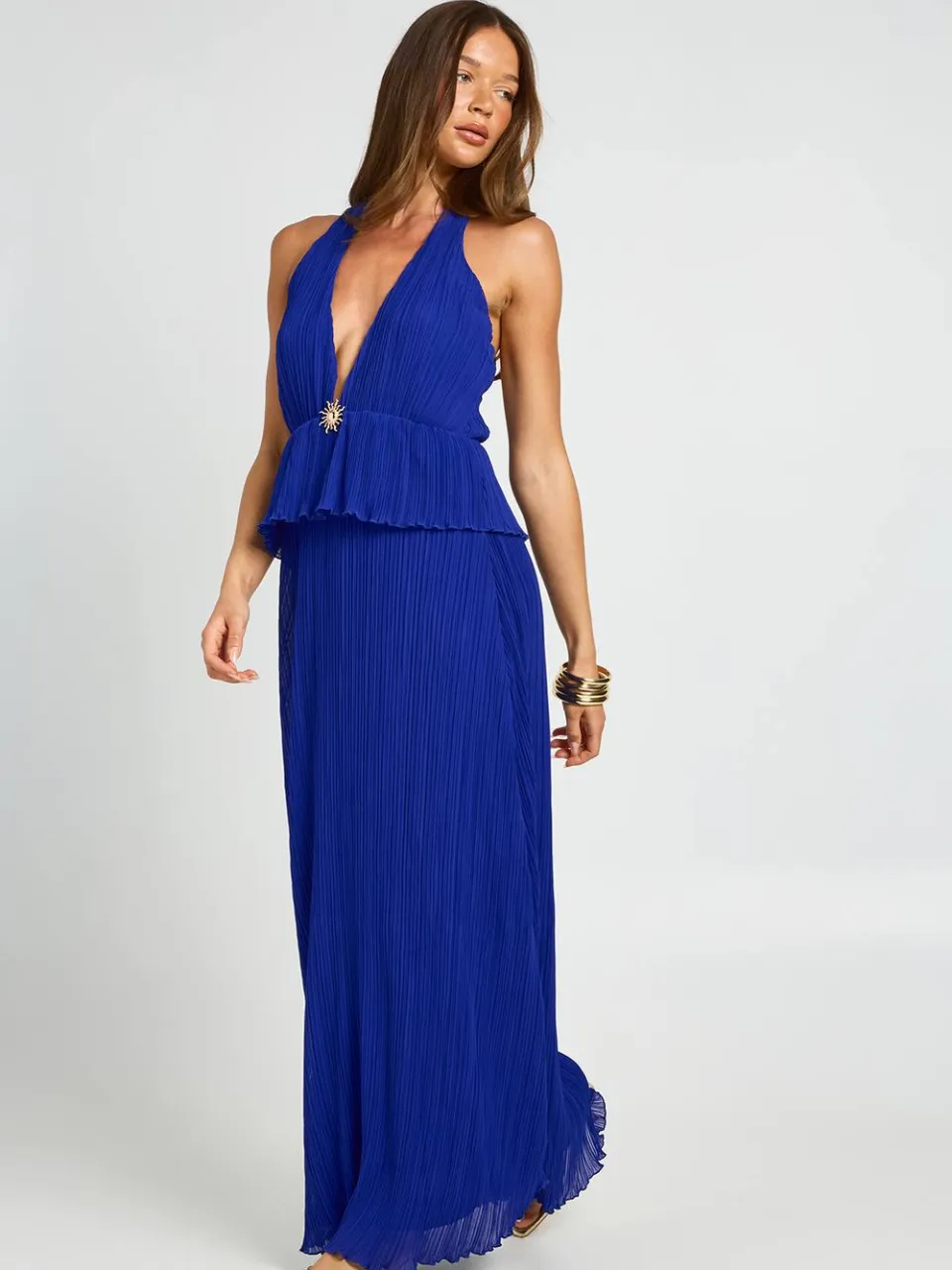 boohoo Dames Plisse Maxi Jurk Met Gouden Details En Diepe Halslijn, foto 3