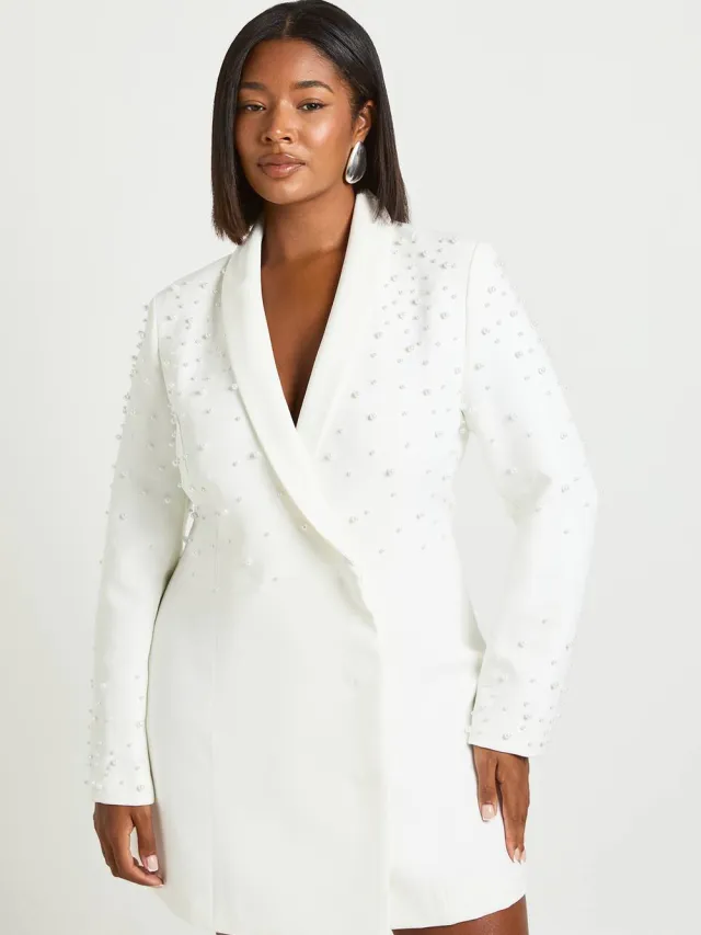 boohoo Dames Plus Blazerjurk Met Parelversiering Ivoor