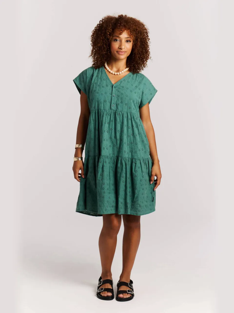 Protest zomerjurk broderie groen