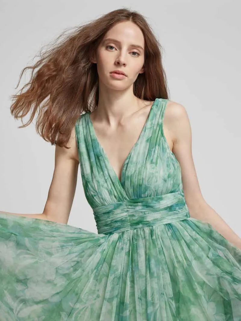 Lace & Beads Avondjurk in laagjeslook groen, foto 5