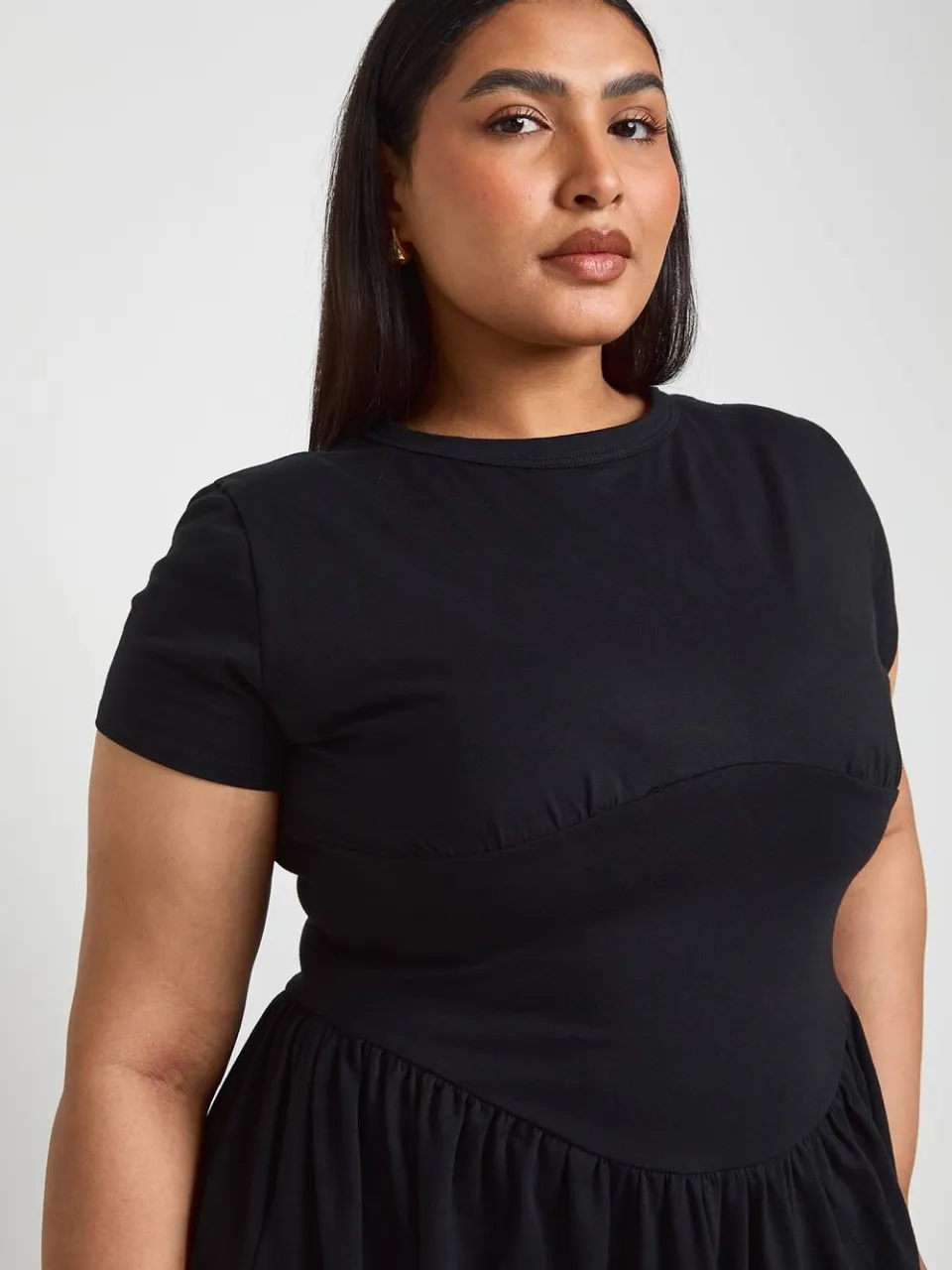 boohoo Dames Plus Katoenen Midi-jurk Met Getailleerde Taille En Korte Mouwen zwart, foto 4