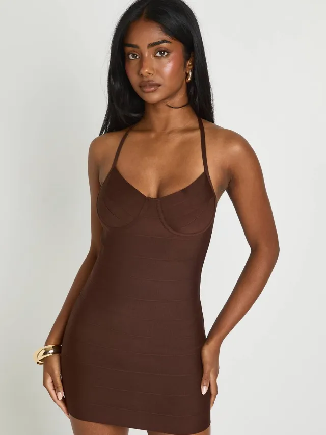 boohoo Dames Premium Bandage Mini Jurk Met Underbust Detail chocoladebruin, foto 2
