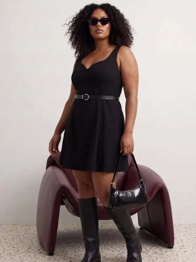 Trendyol Curve Dames Zwart Effen Kort / Mini Mouwloos Skater Grote maten Jurk, foto 2