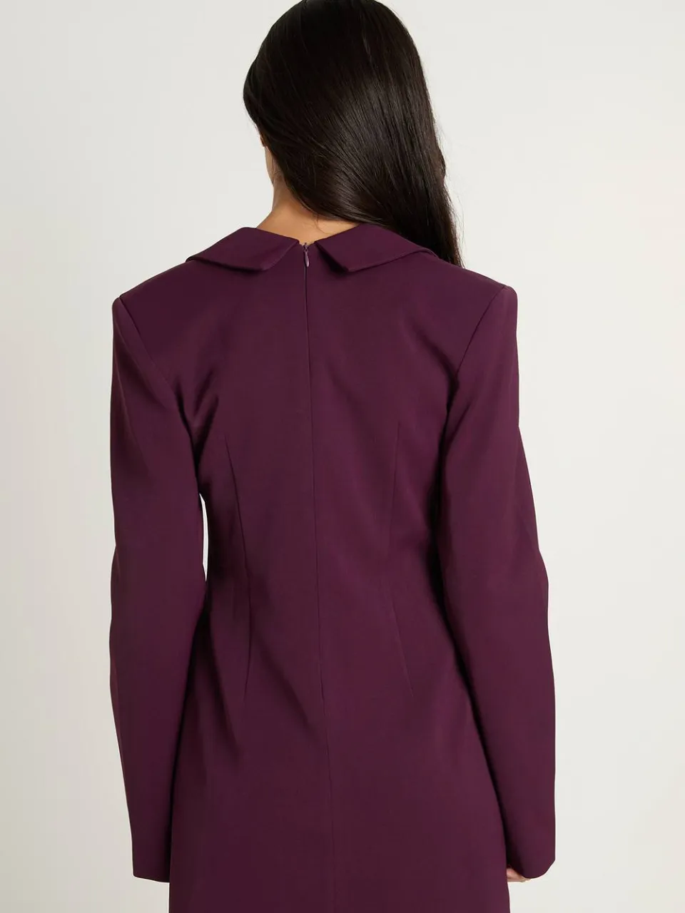 boohoo Dames Mini Jurk Met Diepe V-hals En Getailleerde Snit pruim, foto 3