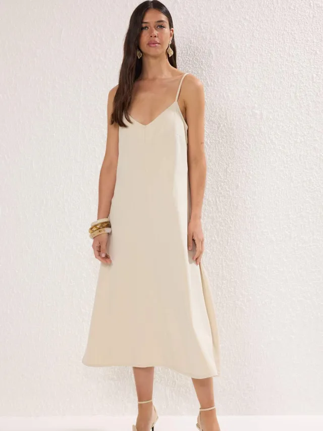 Trendyol TRENDYOLMİLLA Dames Beige Effen Midi Mouwloos Casual A-lijn Jurken