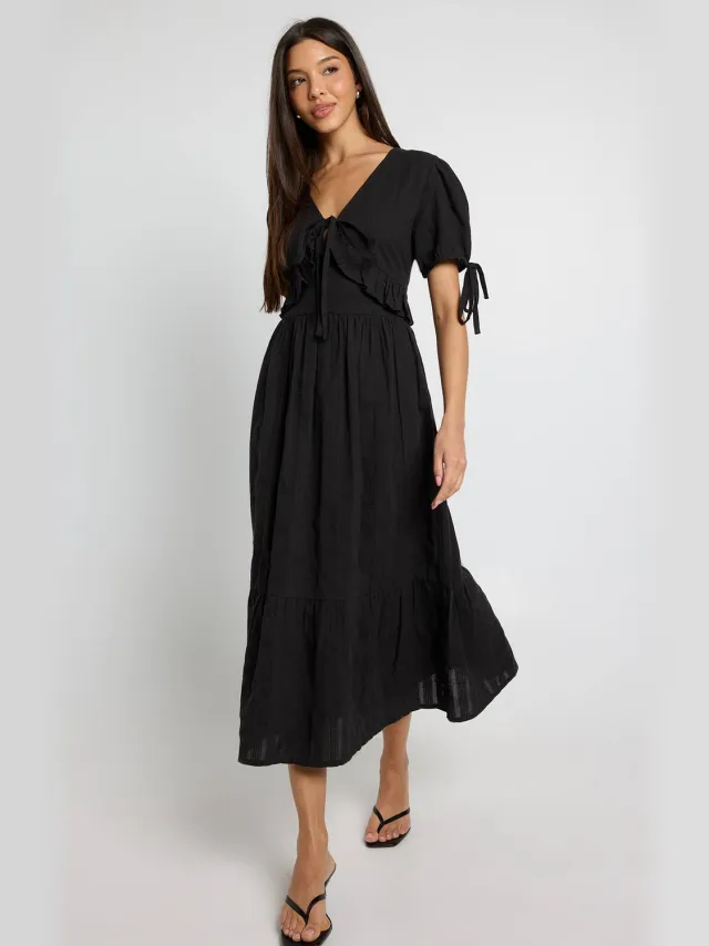 boohoo Dames Seersucker Jurk Met Ruches In Midaxi-lengte Zwart