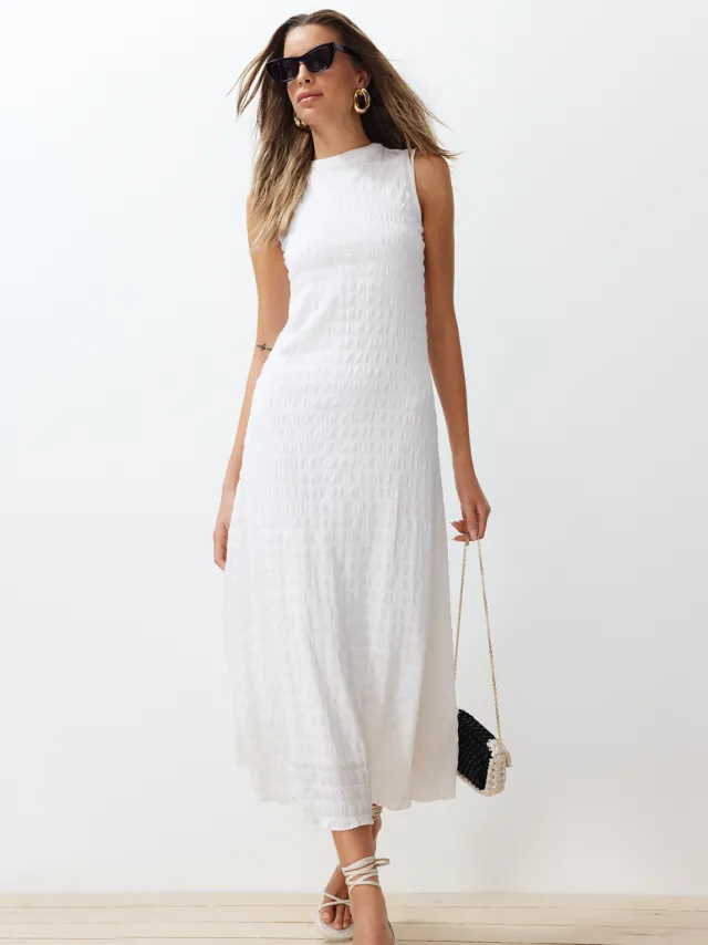 Trendyol TRENDYOLMİLLA Dames Wit Effen Maxi Mouwloos Casual A-lijn Jurken
