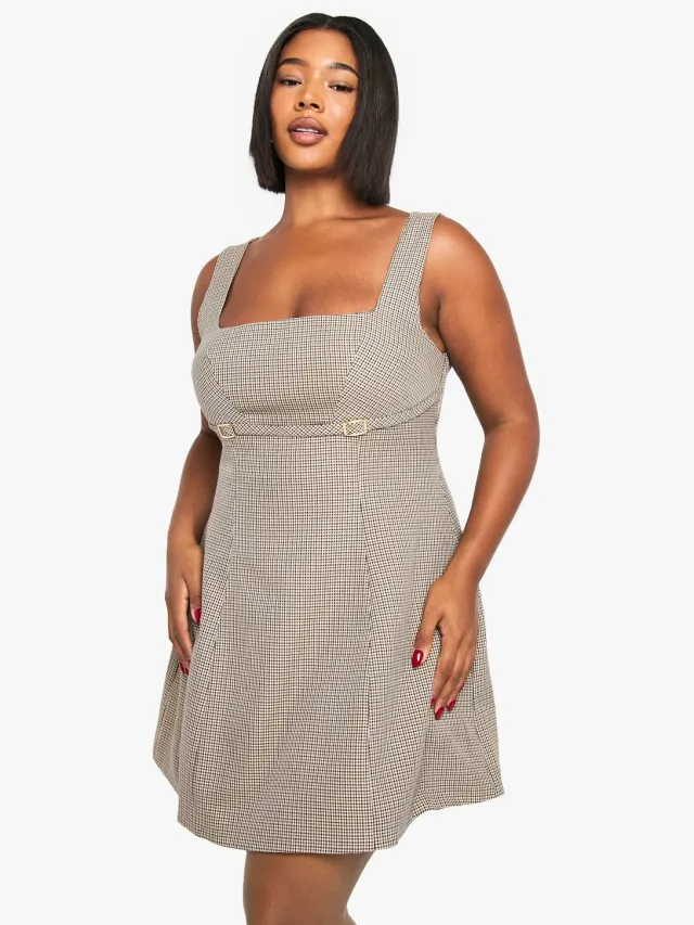 boohoo Dames Plus gesp detail check skater Steen