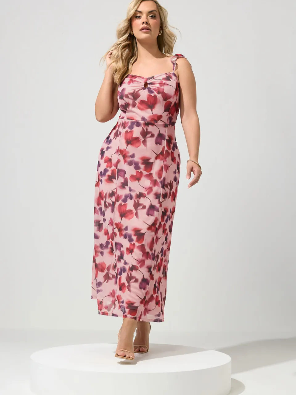 Yours London Yours Roze Jurk Met Bloemenprint, Sleutelgat En Ruches-60, foto 2