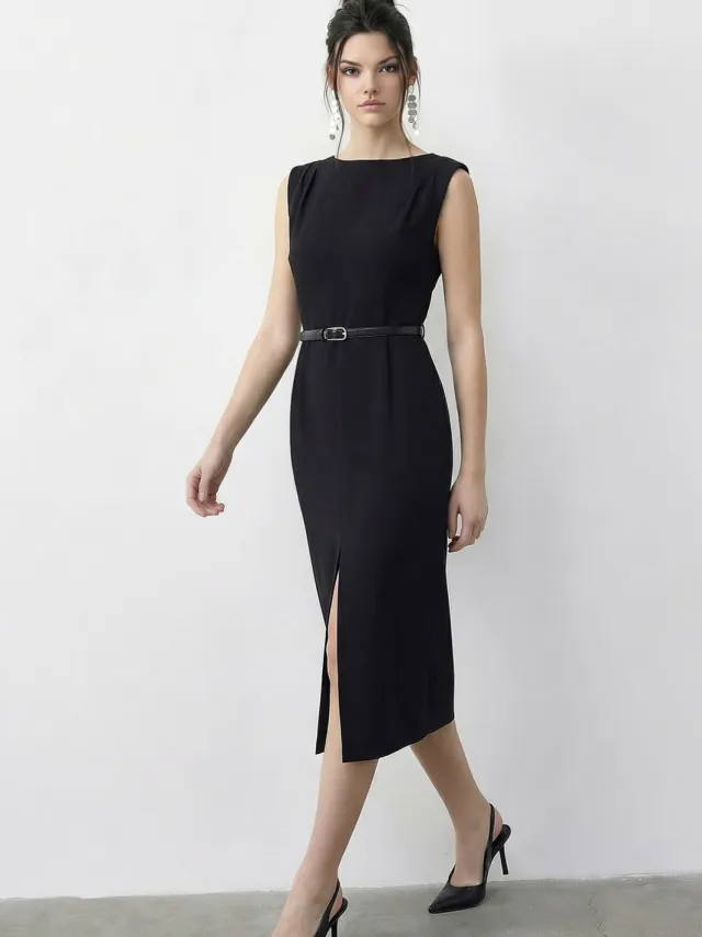 Bianco Lucci Gestrikt Midi Pantalon Jurk met Bootnek Zwart