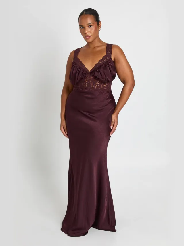 boohoo Dames Plus Crinkle Getextureerde Satijn & Kant Maxi Jurk Chocoladebruin