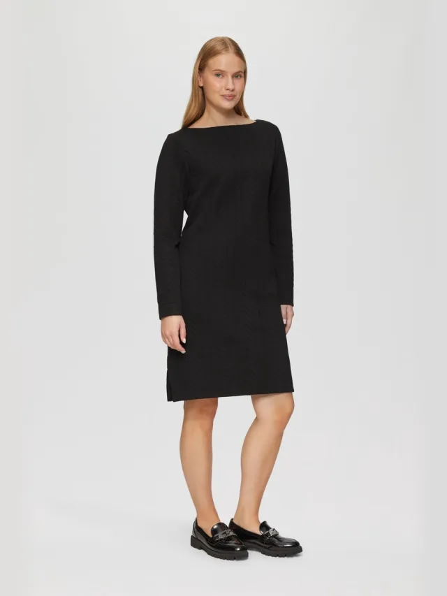 S.Oliver female - Jacquard jurk met structuur en een bateau halslijn zwart