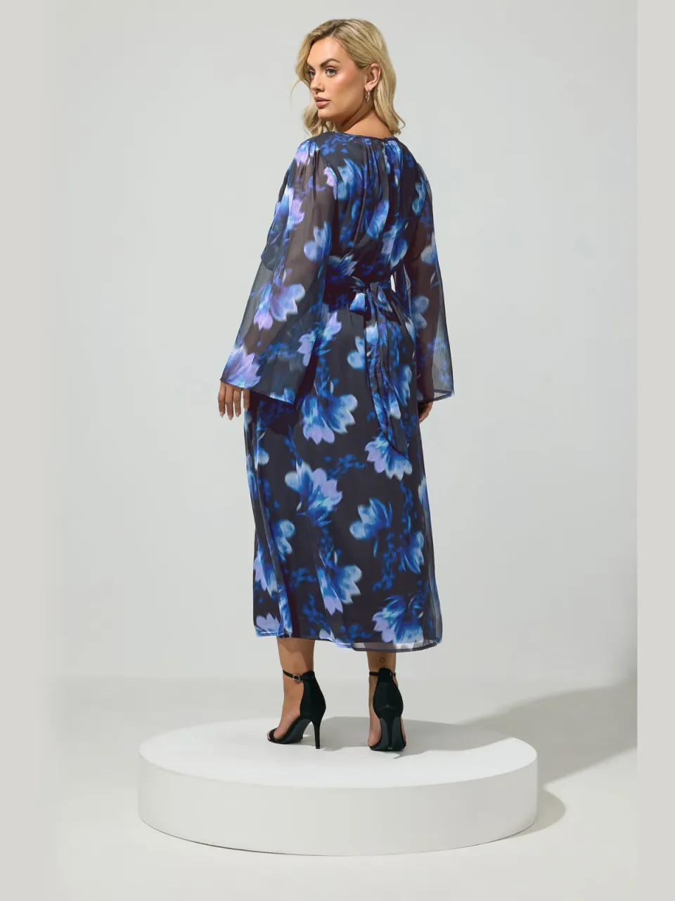 Yours London Zwarte Jurk Met Abstracte Bloemenprint En Sleutelgat, foto 3