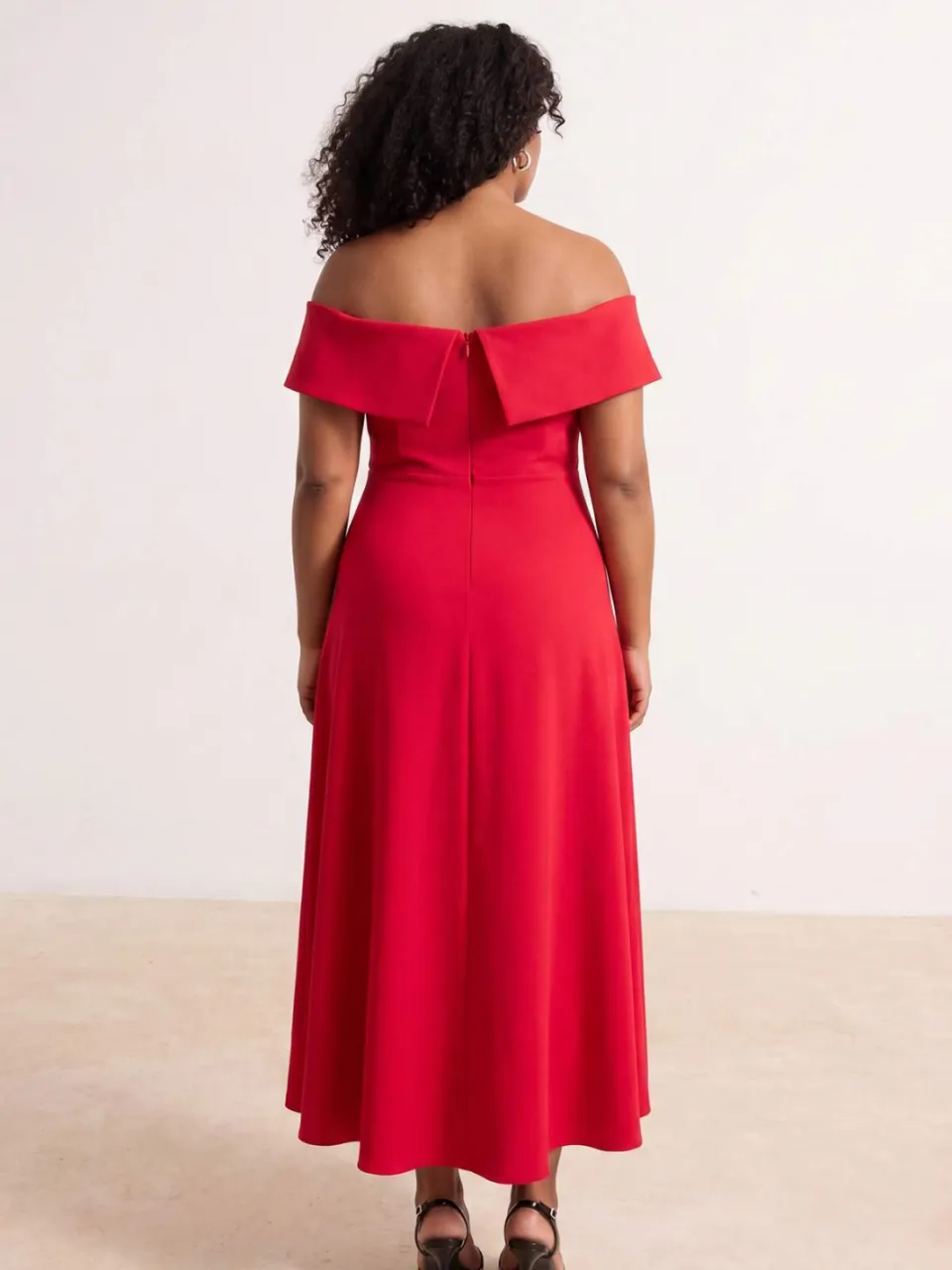 Trendyol Curve Dames Rood Effen Midi Mouwloos Feest Skater Grote maten Jurk, foto 2