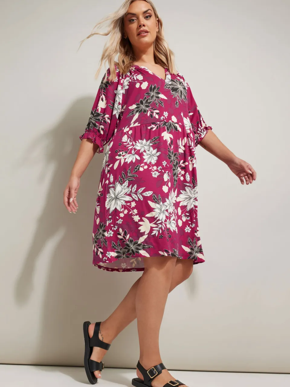Yours Mini Jurk Met Bloemenmotief En Inkeping In De Hals In Roze/Wit-52 Pink