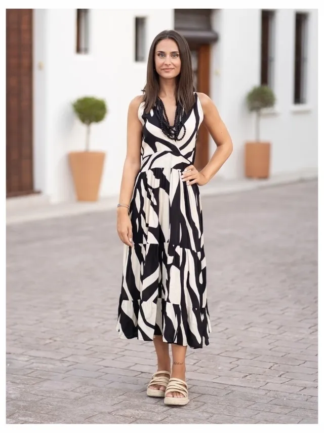 Isla Bonita By Sigris Lange Jurk Isla Bonita By Sigris Lange Midi-Jurk Zwart