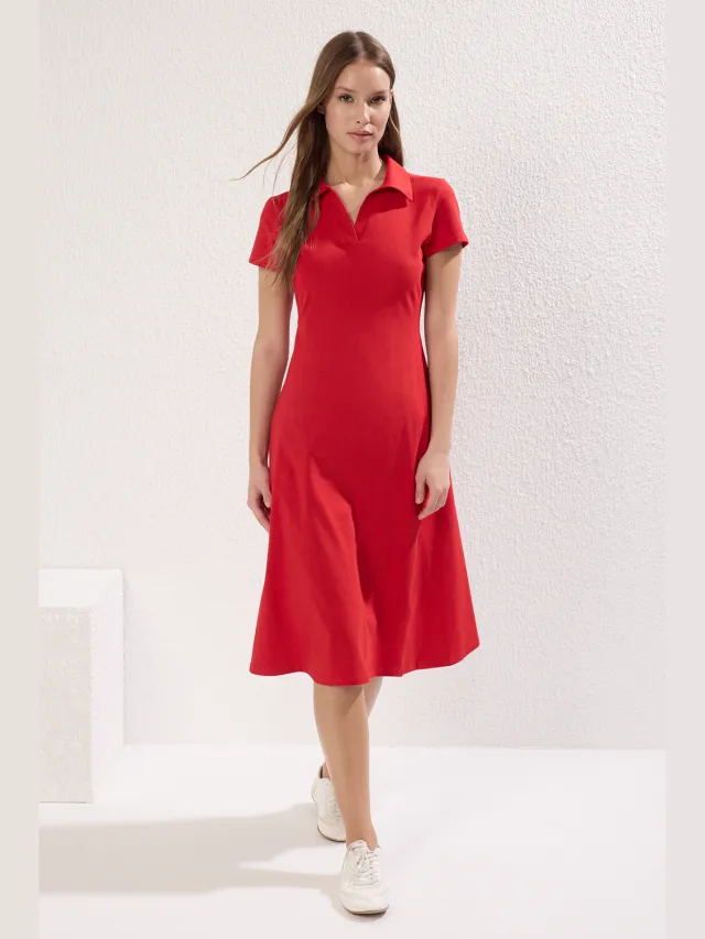 Trendyol TRENDYOLMİLLA Dames Rood Effen Midi Kort Casual A-lijn Jurken