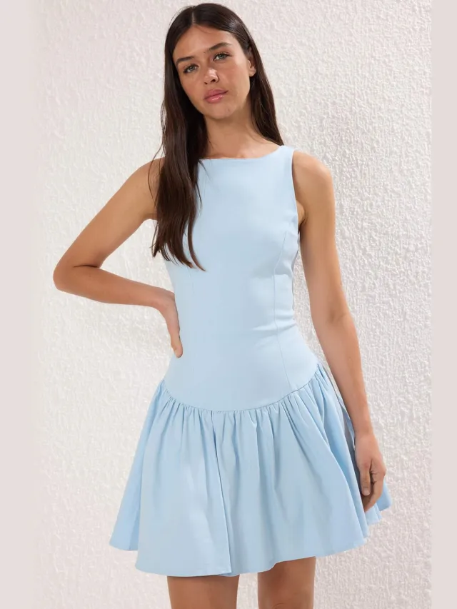 Trendyol TRENDYOLMİLLA Dames Blauw Effen Kort / Mini Mouwloos Casual Skater Jurken