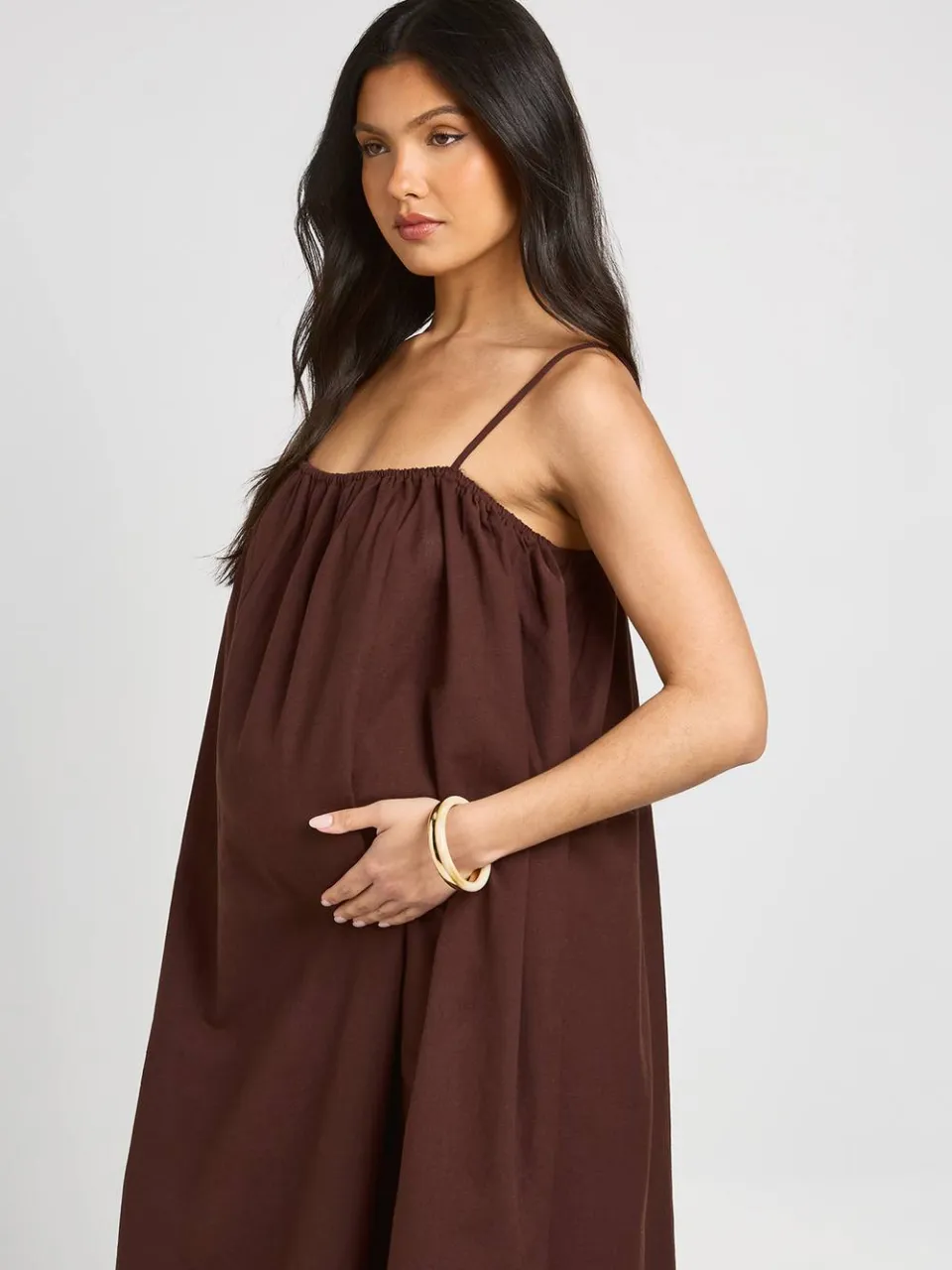 boohoo Dames Zwangerschaps Maxi Jurk Met Volume En Zakken chocoladebruin, foto 4