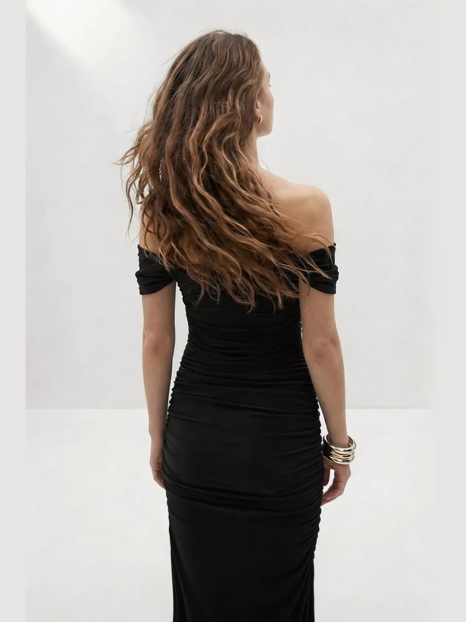 Trendyol TRENDYOLMİLLA Dames Zwart Effen Midi Mouwloos Bodycon Jurken, foto 2