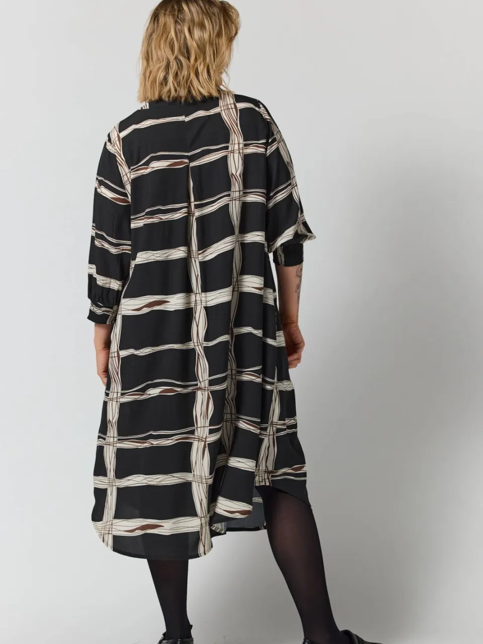 Gozzip Plus-lijn blousejurk met print - zwart, foto 7