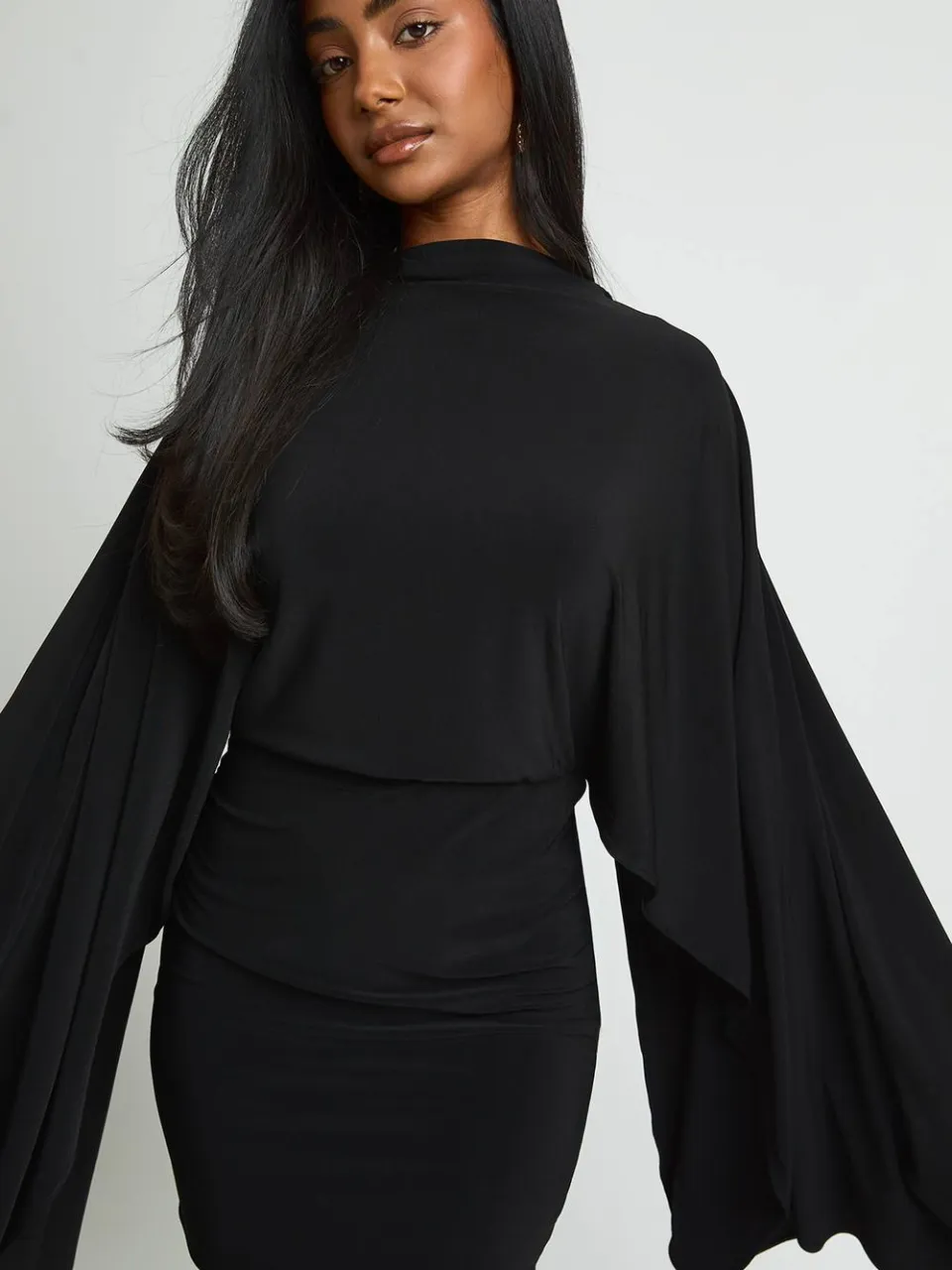 boohoo Dames Bodycon Mini Jurk Met Cape Mouwen zwart, foto 4