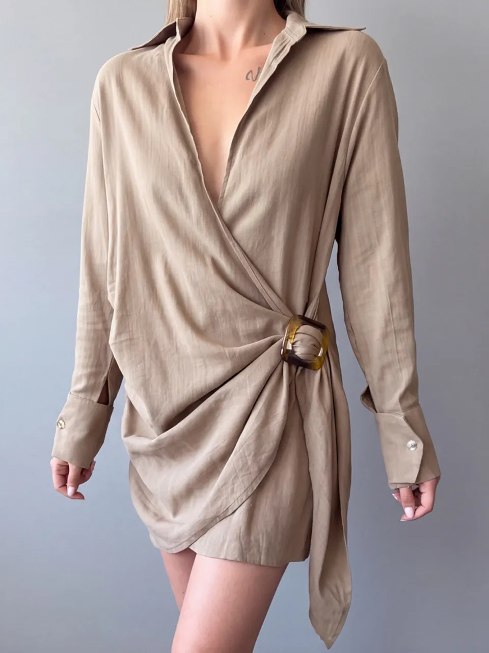 Trendyol TRENDYOLMİLLA Dames Bruin Effen Kort / Mini Lang Casual Double-breasted Jurken, foto 2