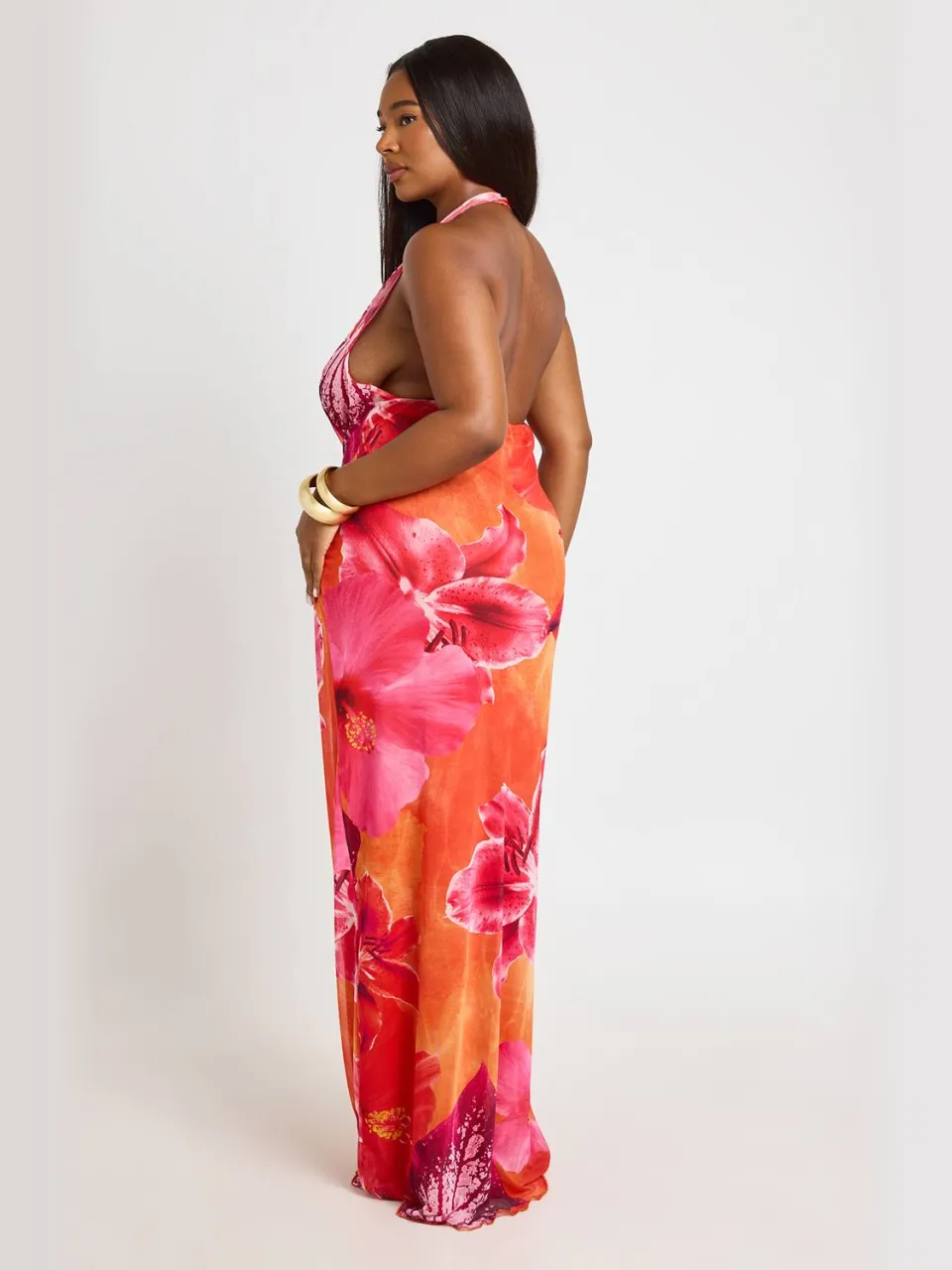 boohoo Dames Plus Maxi Jurk Met Bloemenmotief En Halternek roze, foto 2