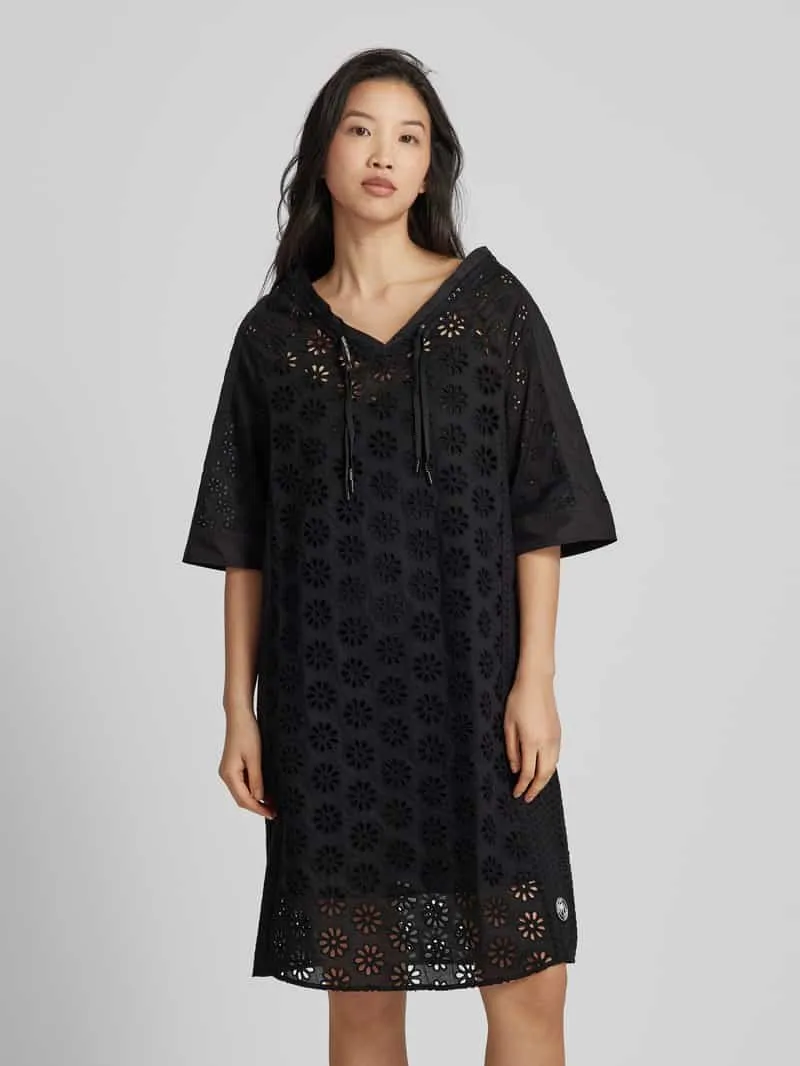 Marc Cain Knielange jurk met broderie anglaise Zwart