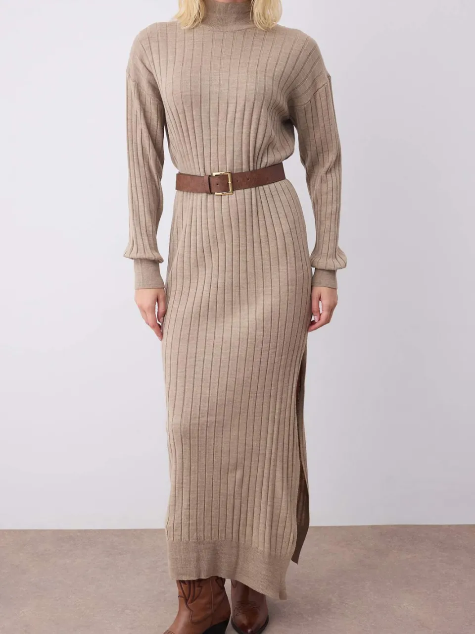 Trendyol TRENDYOLMİLLA Dames Beige Effen Maxi Lang Casual Recht Jurken, foto 2
