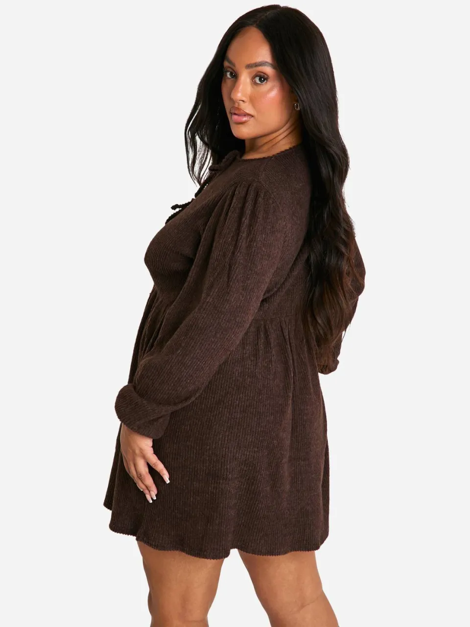 boohoo Dames Plus zachte rib tie-front smockjurk mokka, foto 2