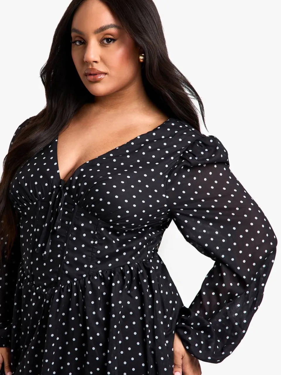 boohoo Dames Plus geweven polkadot Milkmaid Midi Skater jurk zwart, foto 2
