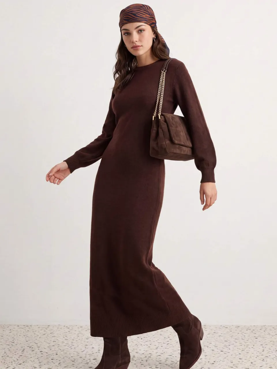 Trendyol Modest Dames Bruin Effen Maxi Lang Bodycon Modest Jurken