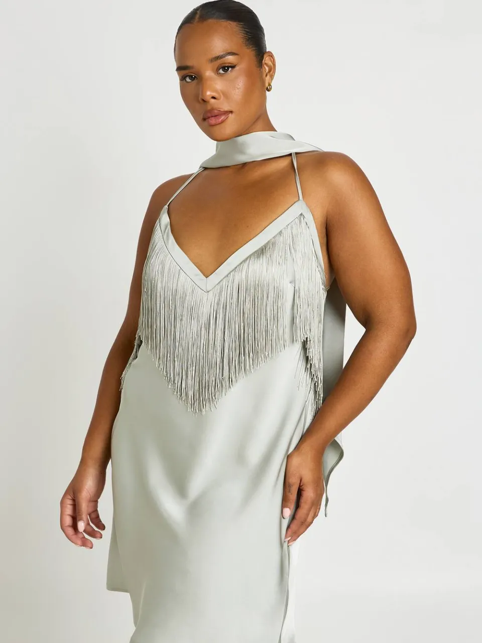 boohoo Dames Plus V-hals Kwastjes Jurk Met Sjaaldetail Mini verstandig, foto 3