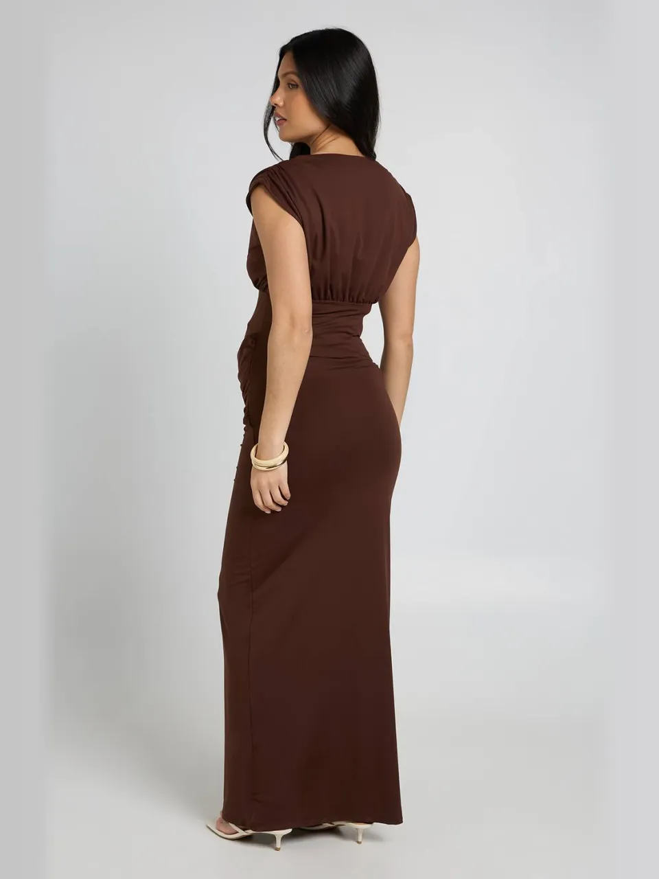 boohoo Dames Zwangerschaps Maxi Jurk Met Drapering chocoladebruin, foto 2