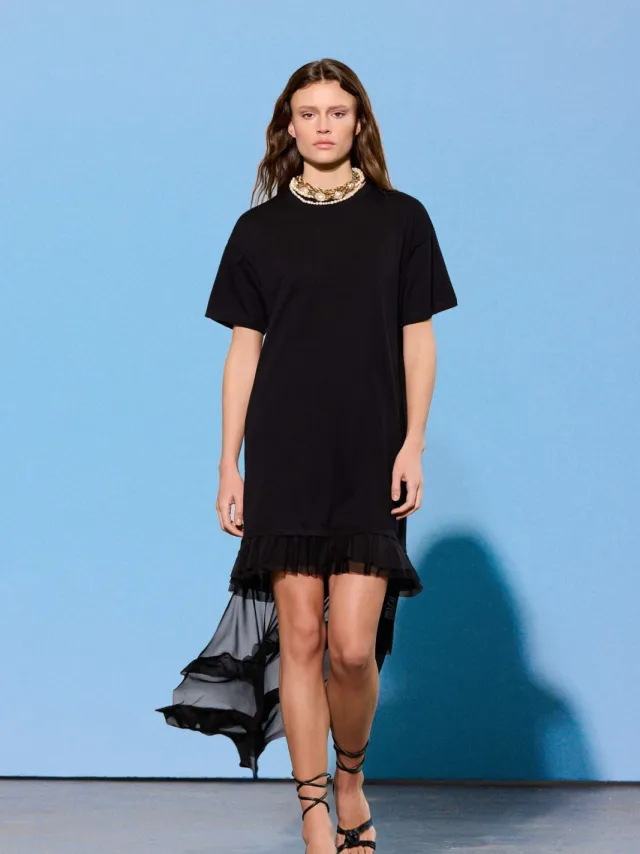 Trendyol TRENDYOLMİLLA Dames Zwart Effen Midi Kort T-shirt Jurk Jurken