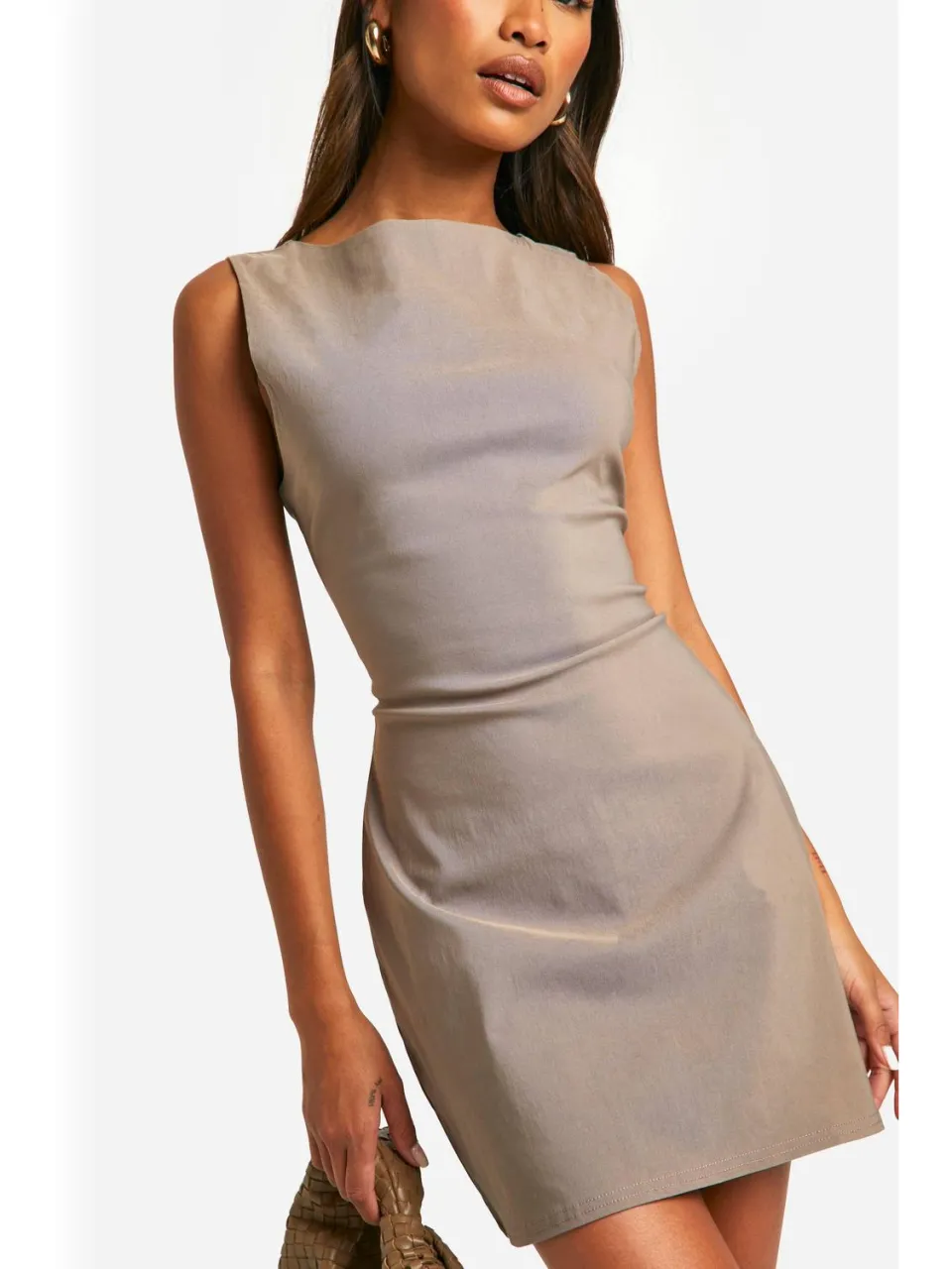 boohoo Dames Bengaline Slash Neck Fit & Flare Mini Jurk mokka, foto 3