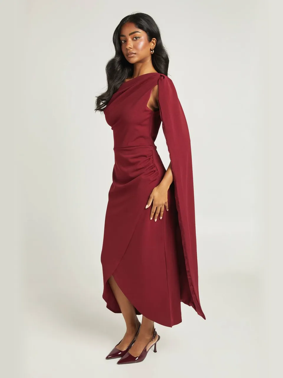 boohoo Dames Gerimpelde Asymmetrische Draperie Detail Midaxi Jurk bessen, foto 3